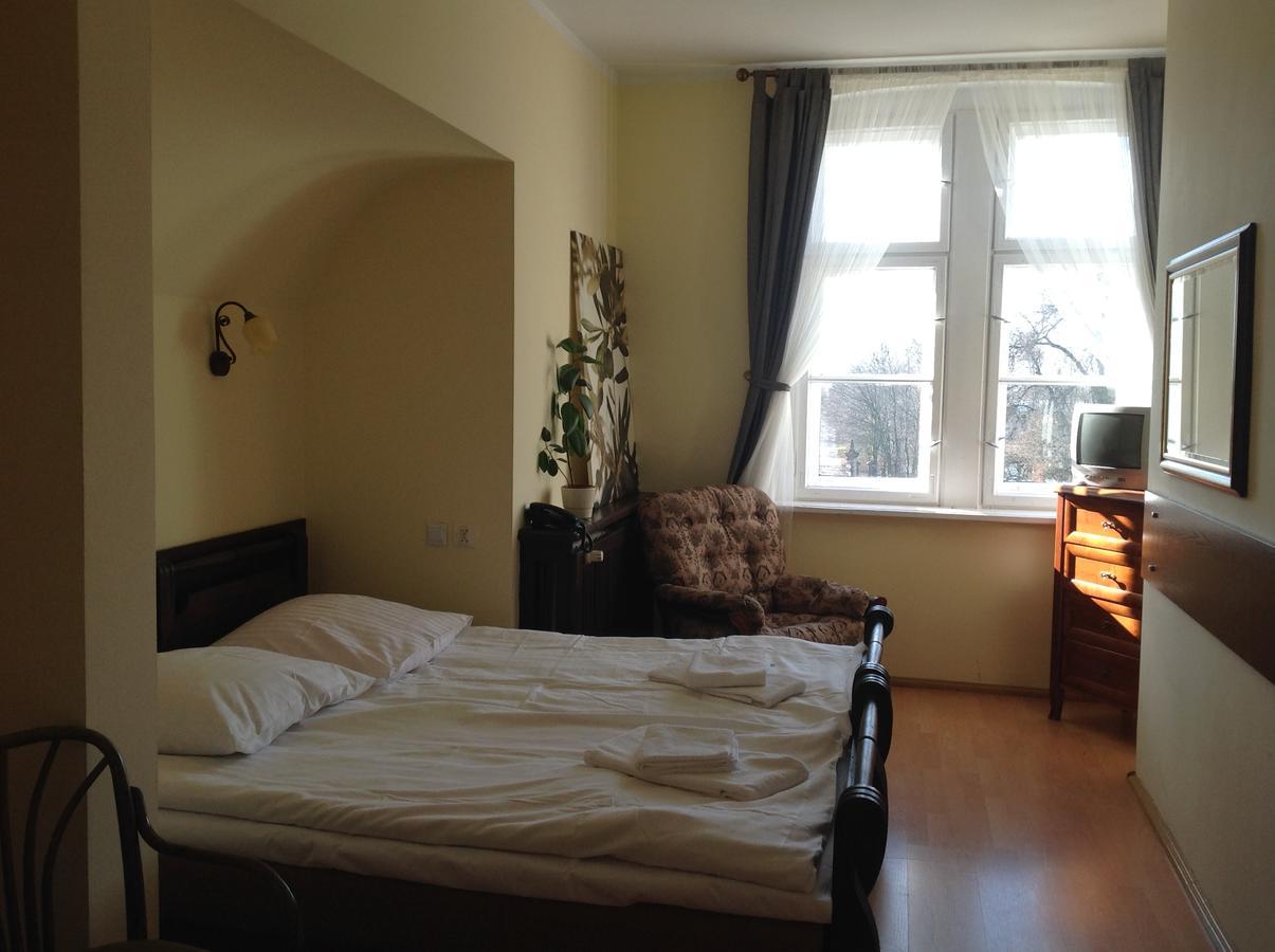 Hotel Palac Kobylniki Obrzycko Zewnętrze zdjęcie