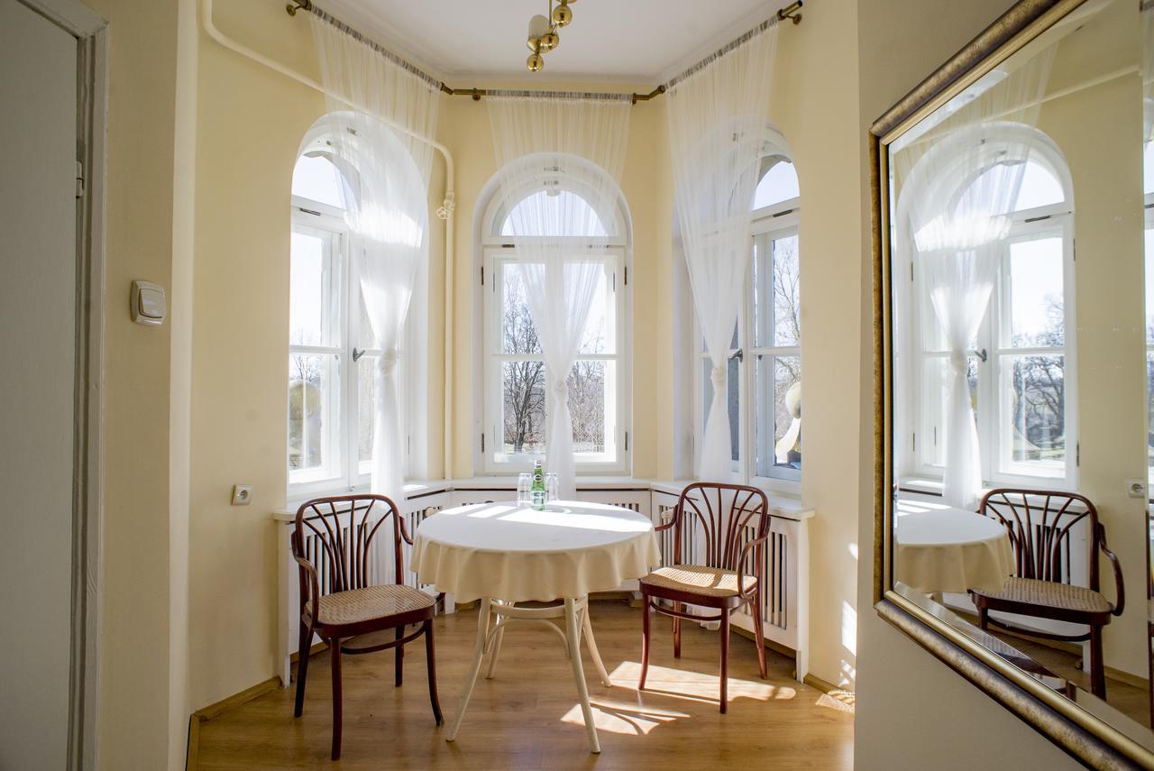 Hotel Palac Kobylniki Obrzycko Zewnętrze zdjęcie